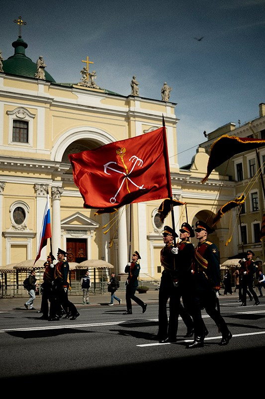 9 may St.Petersburg for BBC News Russian service. Photographer Kostya Jonaitis (streetphotography, BBC News, Fashion)