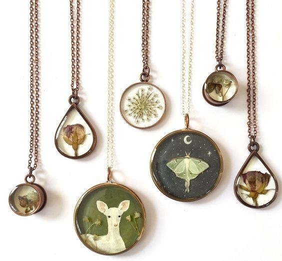 УКРАШЕНИЯ ИЗ ЭПОКСИДНОЙ СМОЛЫ. Творческая лаборатория