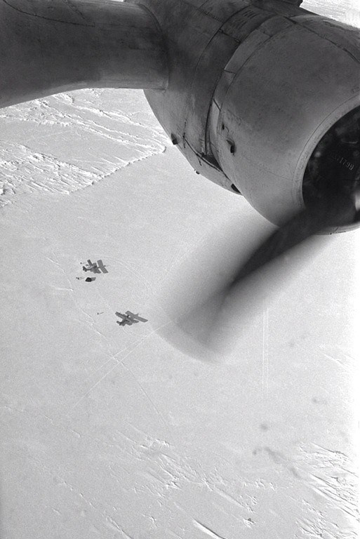 Исторические фотографии. Фотоальбом показывающий увлекательный мир авиации и мир медведей Андрея Иванова