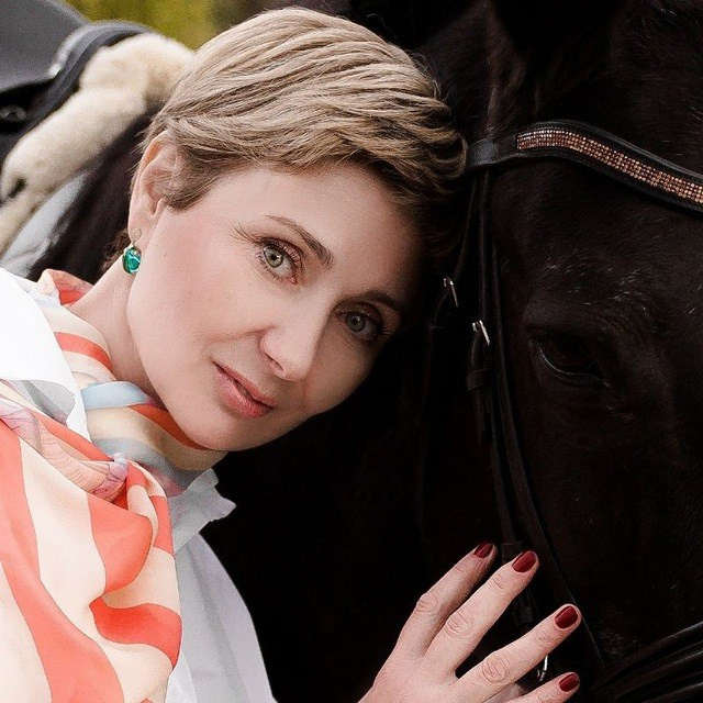 Елена Белова. Галерея участников Российской Премии Искусств