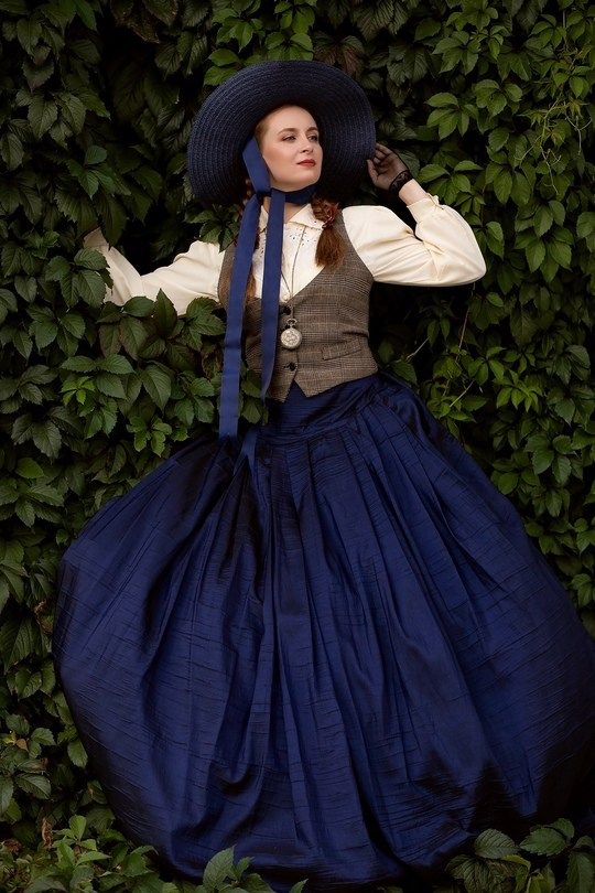 Мария Ботанический атлас. Художественная винтажная фотография