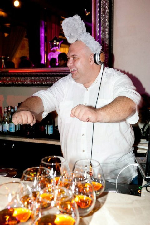  #ДИДЖЕЙМЕДВЕДЬ, диджей Медведь Диджей на свадьбу, диджей на корпоратив. диджей на праздник, диджей с аппаратурой, диджей с колонками, аренда аппаратуры dj medved  резидент MixFm