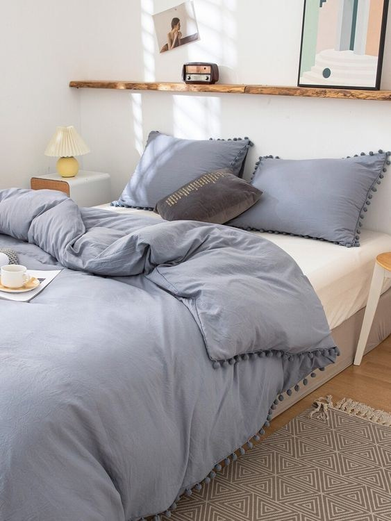 Предметное фото - стильные наборы постельного белья, придающие вашей спальне особый шарм.