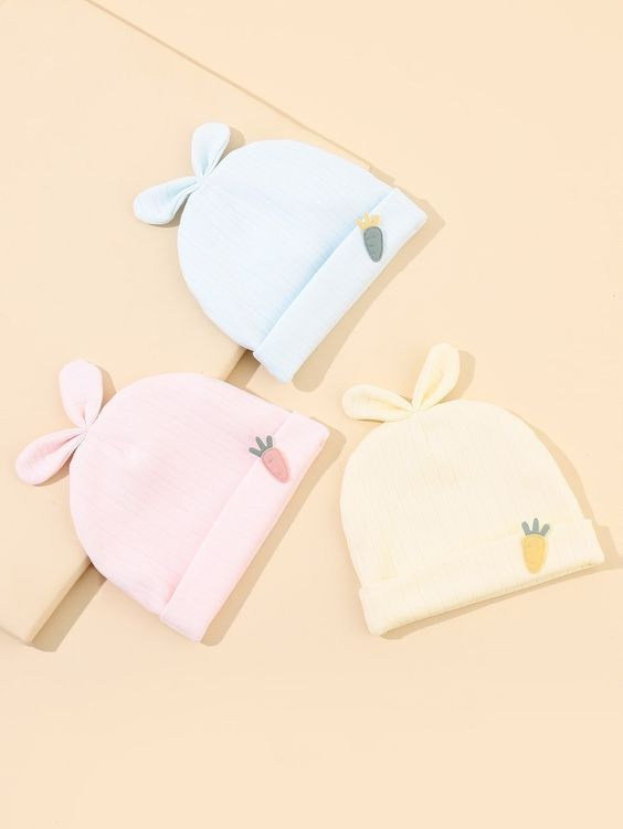 Предметное фото - мягкие легкие шапочки для малышей