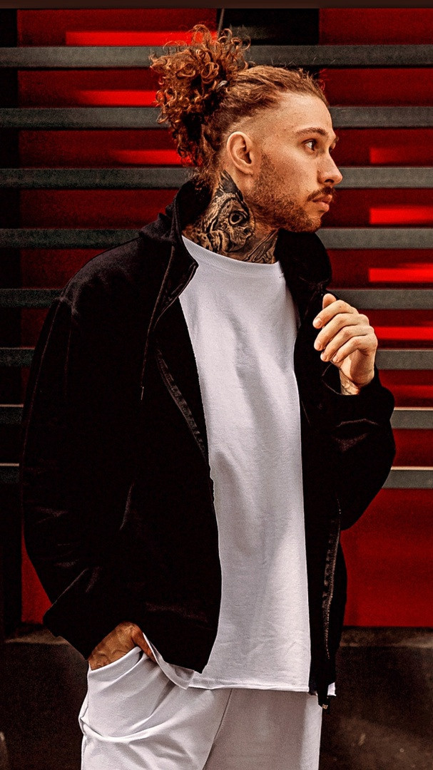 Модель для предметной съемки Вадим АА Москва | Sale Easy