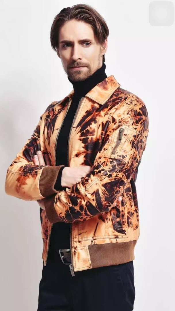 Александр, 187 см, 50-52 р-р. KED Production — продакшн из СПб. Создаём фото, видео и контент, который помогает брендам и селлерам продавать больше