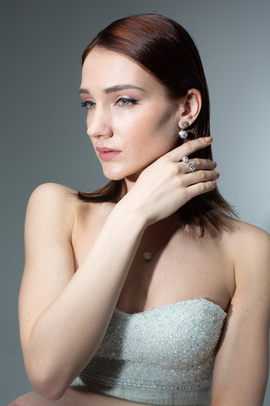 Commercial & Fashion. Commerce & art photographer