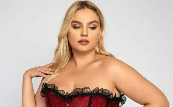 Модель plus size для предметной съемки Диана Ж. Москва | Sale Easy