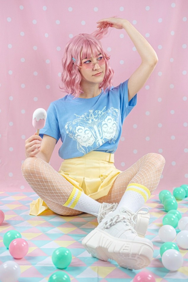 НОВЫЕ СЪЕМКИ В СТУДИИ — ОНА (ПЛАН)