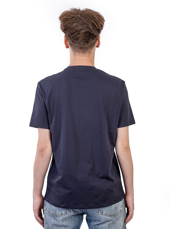 Предметная съёмка мужских футболок. Предметный фотограф в Симферополе Антон Катунин