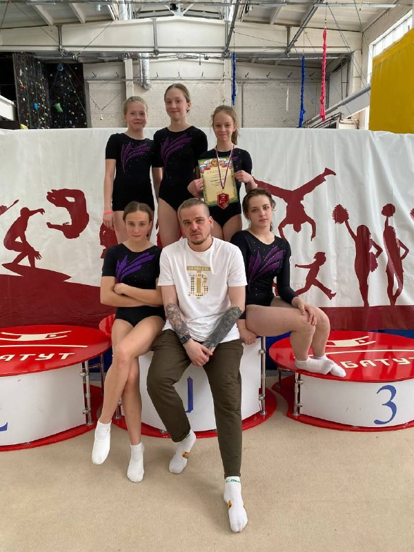 Акробатика г. Новороссийск для детей — Акробатический центр «Вверх» —