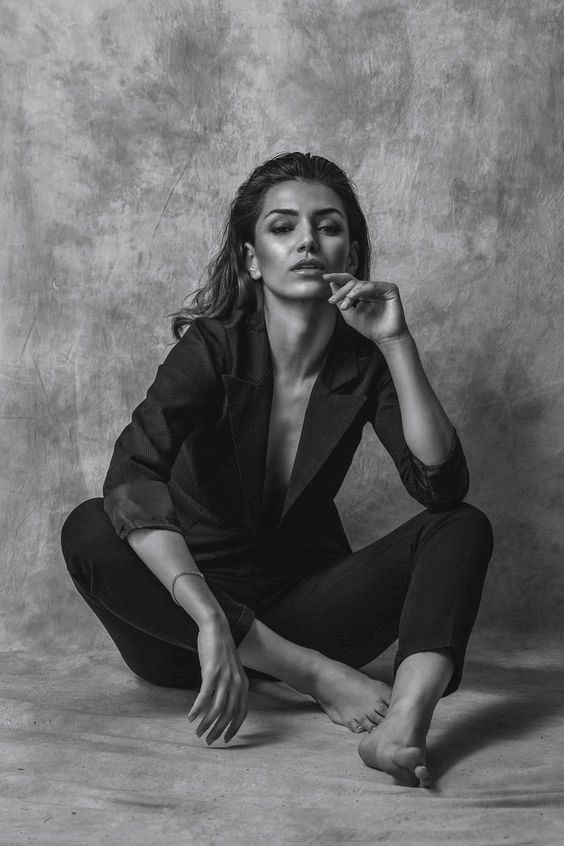 ЧЕРНО-БЕЛЫЙ ПОРТРЕТ