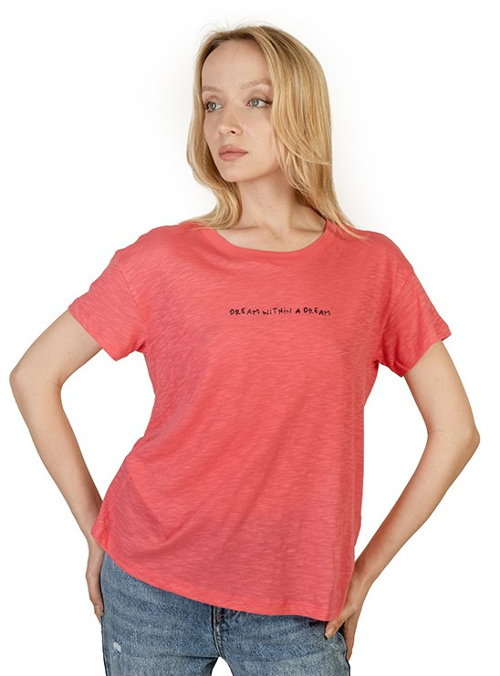 Предметная съёмка для маркетплейсов | Футболки, топы. Предметный фотограф в Симферополе Антон Катунин