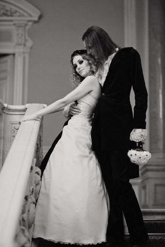 Свадебная фотосессия в стиле Готика. фотограф на свадьбу, стильные фото свадьбы, фотограф на свадьбу в спб, готическая фотосессия, правильные готы, стиль готика, готический фотограф спб, антуражная фотосессия, свадебное платье спб салон, костюм на свадьбу спб жених, платье невесты купить спб