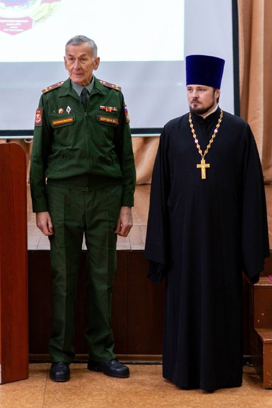 Благочинный Северо-Западного округа поздравил кадетов с принятием Присяги. Саратовское Северо-Западное благочиние