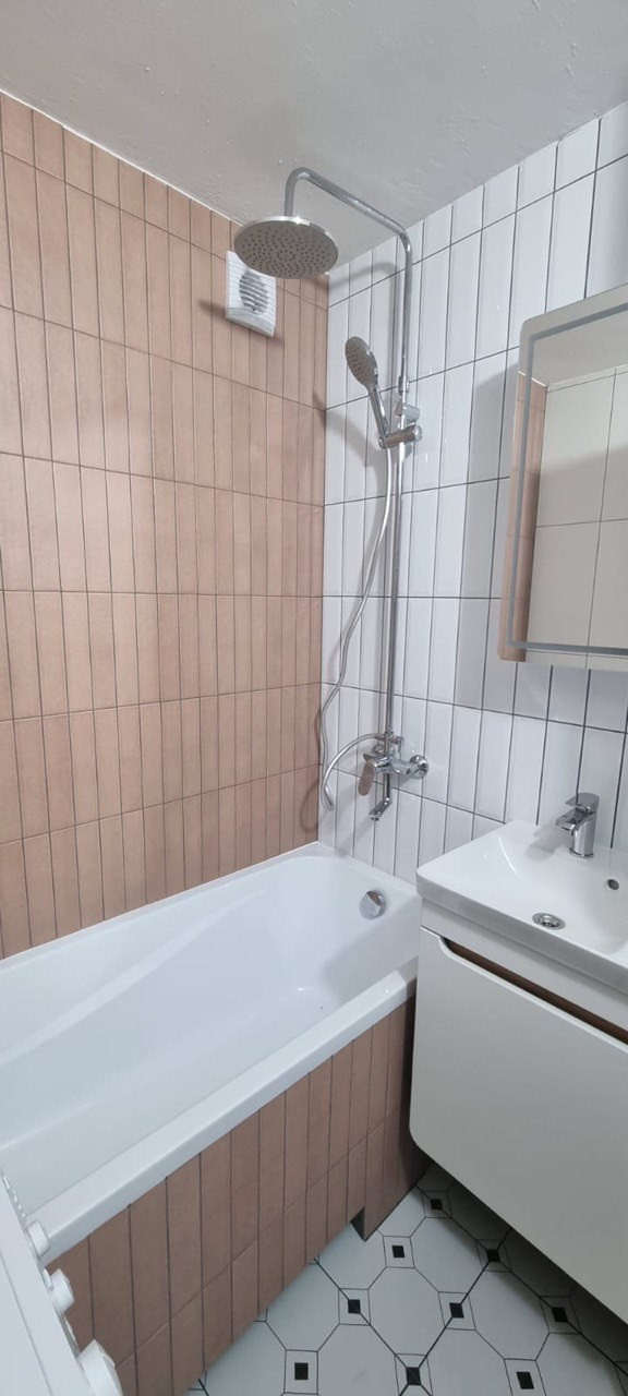 Ванная комната (ул. Минская д. 28). Ремонт санузла, туалета, ванной под ключ в Казани. Укладка плитки