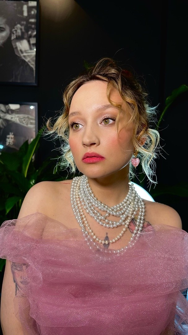 Стильные образы для свадьбы и других мероприятий. Визажист — стилист по прическам в г. Санкт — Петербург. Алина Виллер