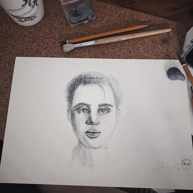 Traditional. Pauline limpoo, media artist