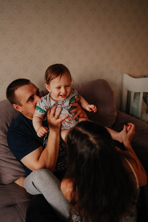 Домашняя фотосессия Жени, Иры и Арсения. Семейный и детский фотограф в Рыбинске, Ярославле Ольга Лебедева