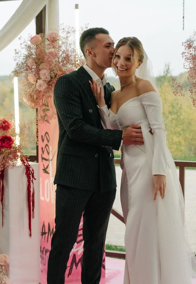 Любовь работает без VPN. Свадебный организатор Viktoria.Wedding