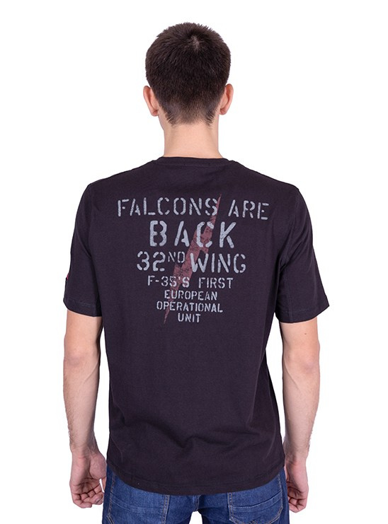 Предметная съёмка мужских футболок. Предметный фотограф в Симферополе Антон Катунин