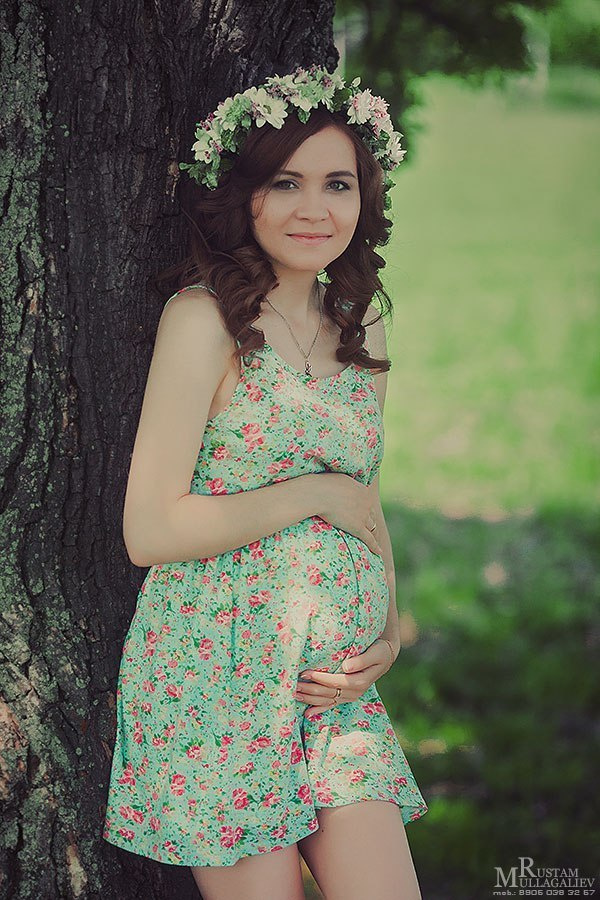 Профессиональный свадебный и семейный фотограф Муллагалиев Рустам, тел.: 89050383257 
В ожидании чуда лучше проводить на сроке 7 месяцев, в фотостудии если на улице уже прохладно и можно на природе, если не сильно жарко. В ожидании чуда подразумевает фотосессия беременной мамы. Иногда участником фотосъемки бывает папа. В ожидании чуда лучше согласовывать заранее, предварительно оговорить все нюансы и при надобности забронировать фотостудию. 