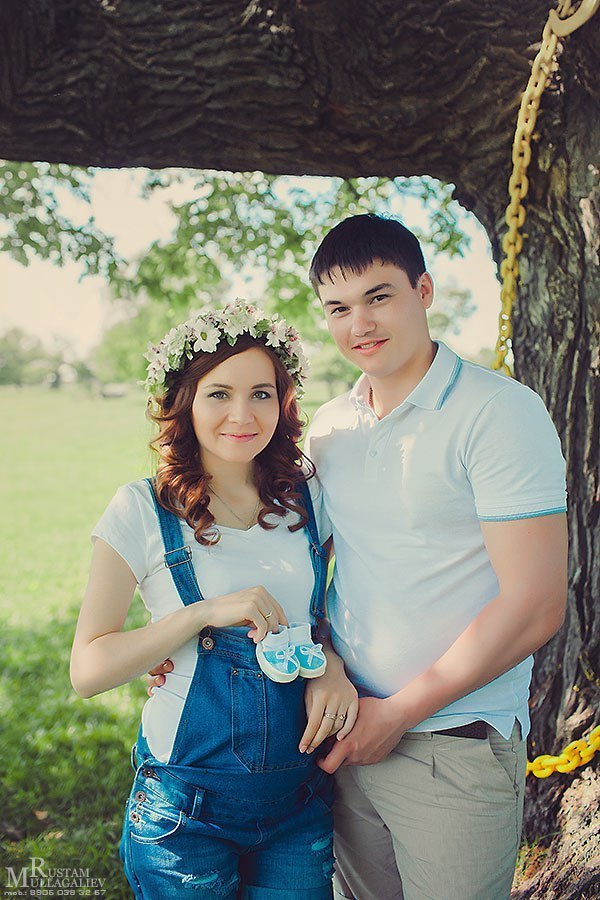 Профессиональный свадебный и семейный фотограф Муллагалиев Рустам, тел.: 89050383257 
В ожидании чуда лучше проводить на сроке 7 месяцев, в фотостудии если на улице уже прохладно и можно на природе, если не сильно жарко. В ожидании чуда подразумевает фотосессия беременной мамы. Иногда участником фотосъемки бывает папа. В ожидании чуда лучше согласовывать заранее, предварительно оговорить все нюансы и при надобности забронировать фотостудию. 