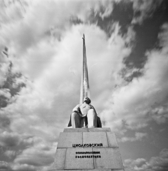 PINHOLE PHOTOS. Портретный и бизнес-фотограф в Москве Андрей Никольский