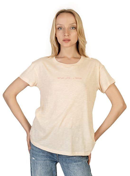 Предметная съёмка для маркетплейсов | Футболки, топы. Предметный фотограф в Симферополе Антон Катунин