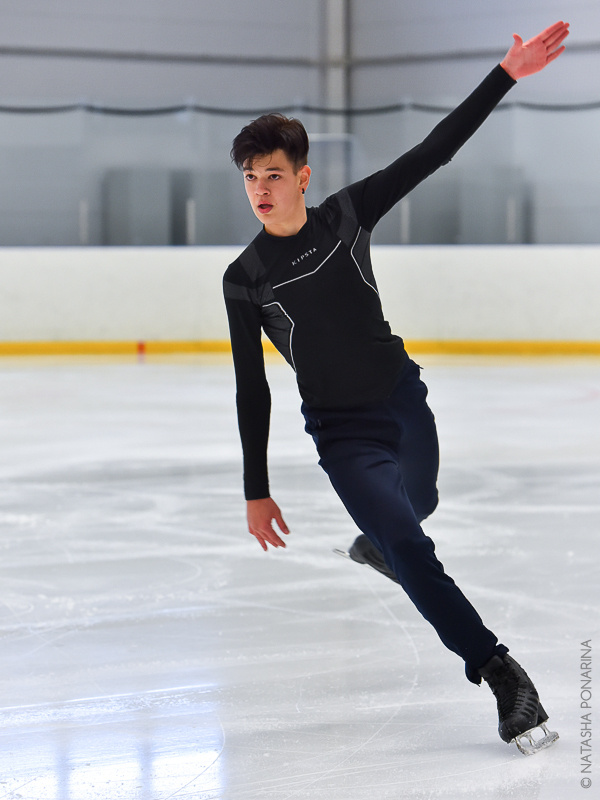 Владислав Дикиджи