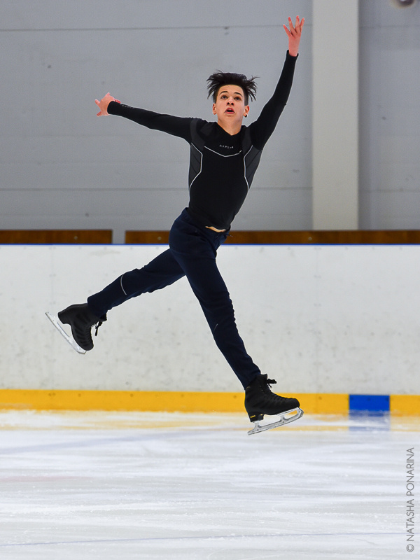 Владислав Дикиджи