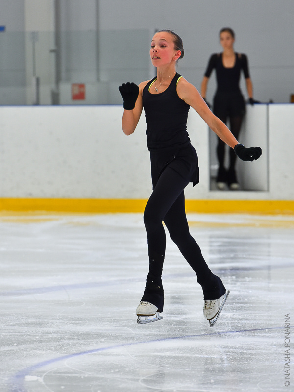 Арина Онищенко