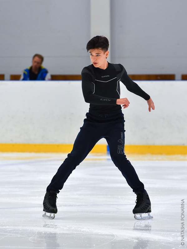 Владислав Дикиджи