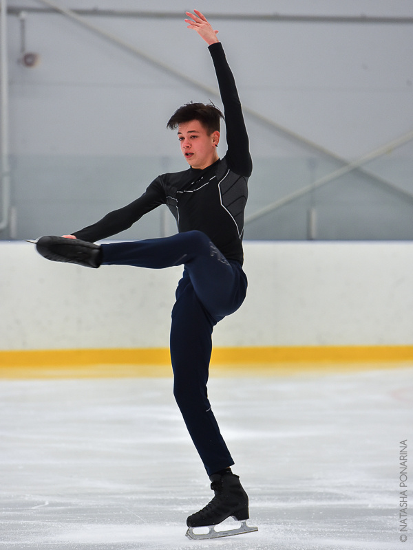 Владислав Дикиджи