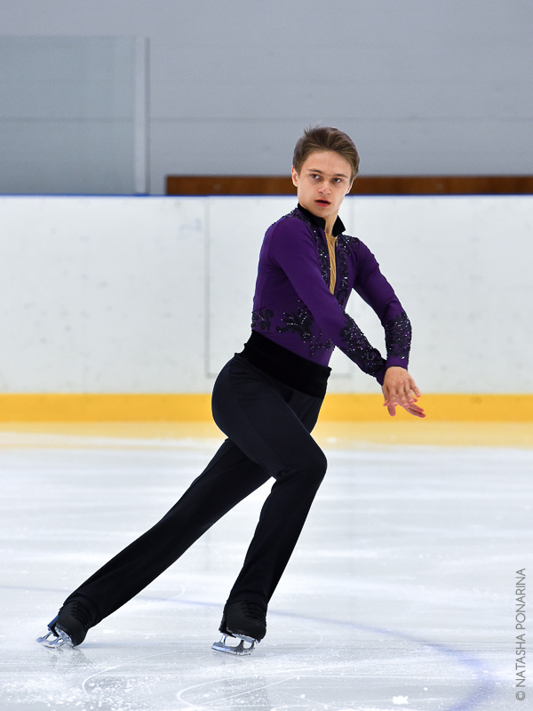 Владислав Катичев