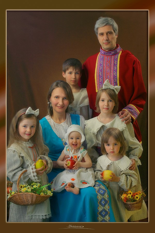 Семейные фотосъемки на выезде и в студии. Skazka.wfolio.pro