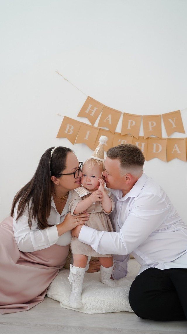 Полина, Михаил, Анечка. Добро пожаловать в мир самого прекрасного — в мир фотографии!