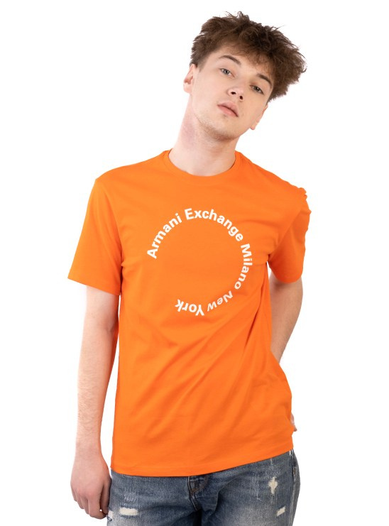 Предметная съёмка мужских футболок. Предметный фотограф в Симферополе Антон Катунин