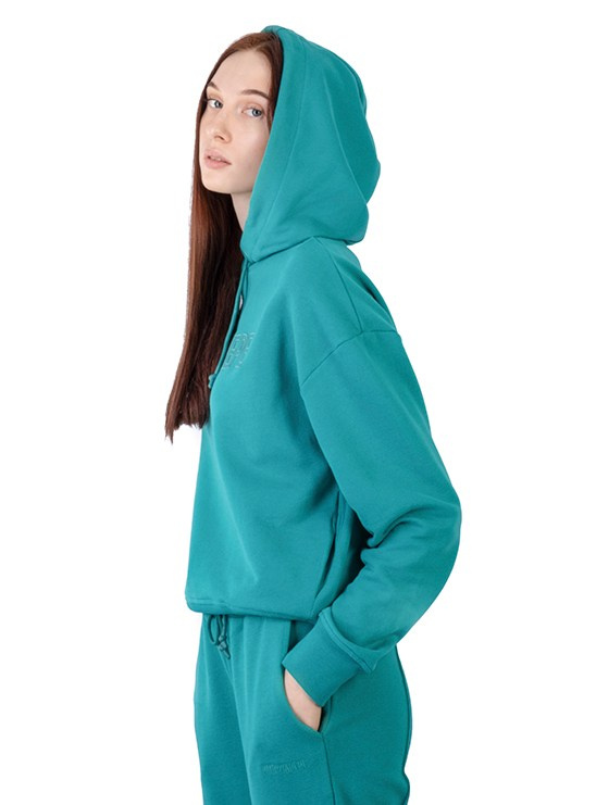 Предметная съёмка для маркетплейсов | Костюмы. Предметный фотограф в Симферополе Антон Катунин