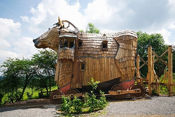 La Balade des Gnomes (Дюрбюи, Бельгия). Фотограф для маркетплейсов Михаил Бове