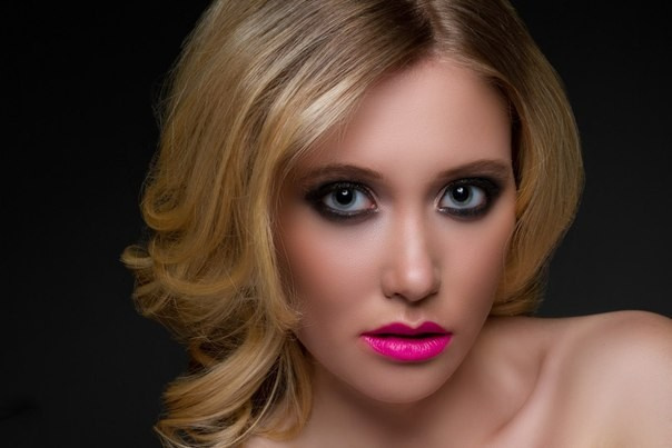 Современная элегантность: Стильные фотосессии в Fotogen. Интерьерная фотостудия FOTOGEN г. Краснодар