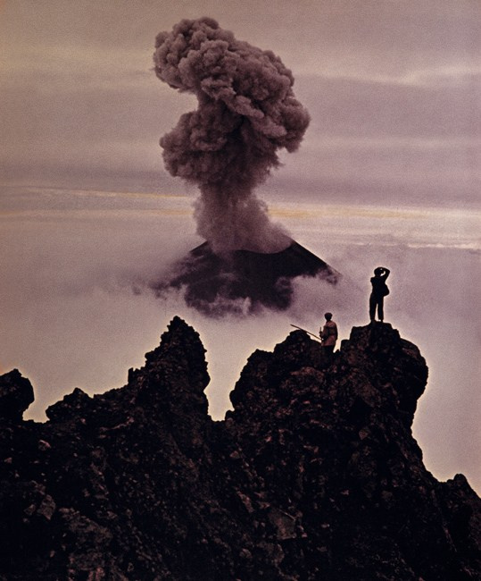 в-н Карымский с гребня вулкана Двор. 1968 г.