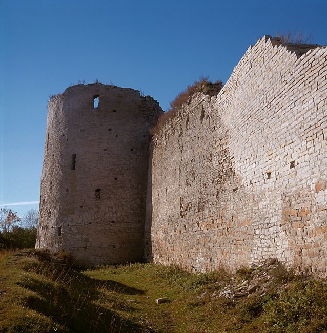 Изборская крепость