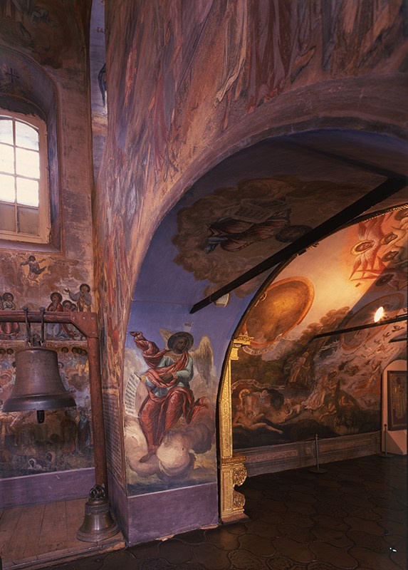 Интерьер церкви Царевича Дмитрия "на крови" в кремле