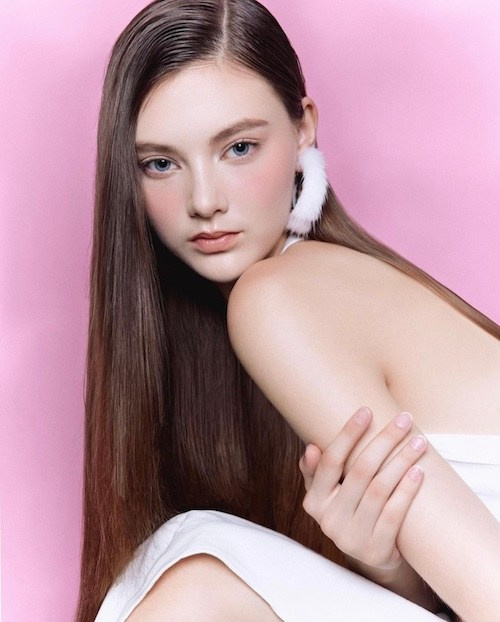 Alina Bosko. DISTINCTIVE MODEL AGENCY. Модельное агентство специализирующиеся на зарубежном плейсменте моделей