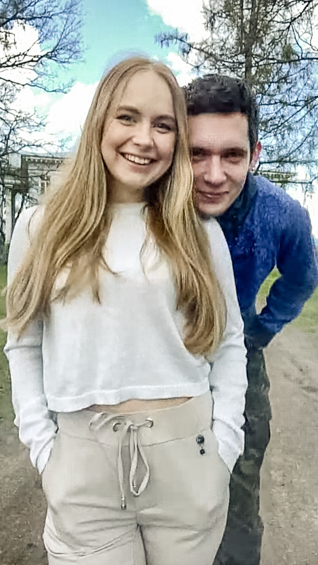 Онлайн-фотосессия: семейная фотопрогулка с Анной, Дмитрием и их детьми. Семейный и индивидуальный фотограф Life style в Санкт-Петербурге Мария