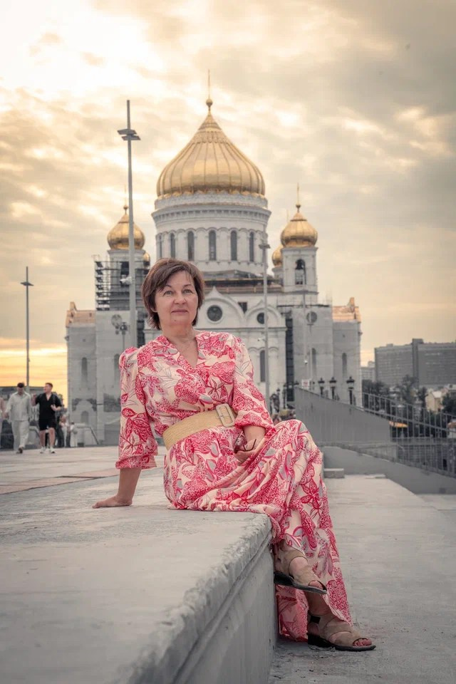 Храм Христа Спасителя. Отражение. Свет. Тень. П&П — Полезное с Приятным. Фотоэкскурсии — Москва на память. Экскурсовод и фотограф в Москве. Увези столицу в своём альбоме!