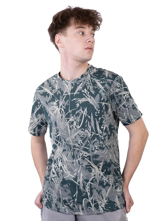 Предметная съёмка мужских футболок. Предметный фотограф в Симферополе Антон Катунин