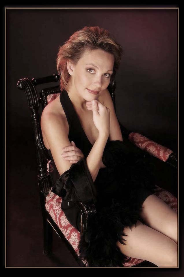 Студийная съемка Мама и дочь. Skazka.wfolio.pro