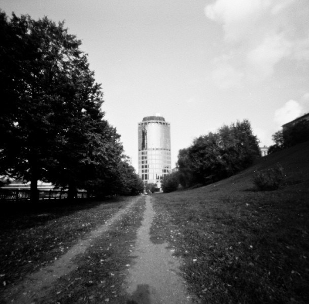 PINHOLE PHOTOS. Портретный и бизнес-фотограф в Москве Андрей Никольский